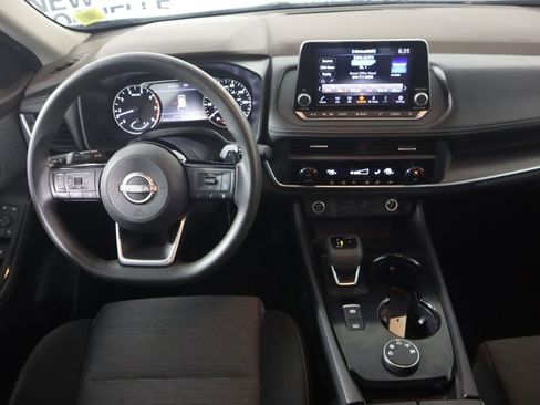 Used 2023 Nissan Rogue SV image 22