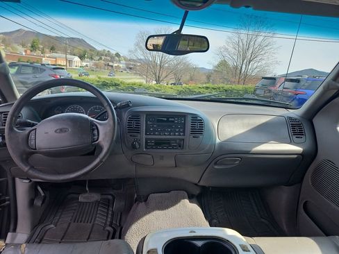 Used 2002 Ford F150 4x4 SuperCrew image 12