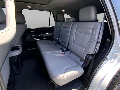 Used 2023 Toyota Sequoia Limited AWD/4WD image 21