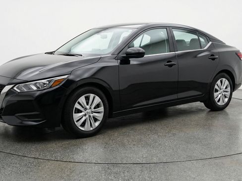 Used 2025 Nissan Sentra S image 3