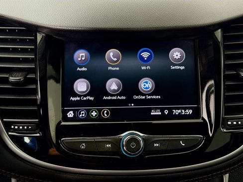 Used 2022 Chevrolet Trax LT w/ Midnight Edition image 13