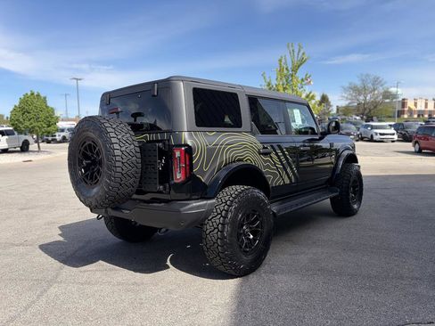 New 2026 Ford Bronco Outer Banks AWD/4WD image 6