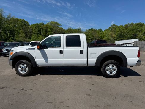 Used 2011 Ford F250 XLT AWD/4WD image 2