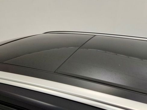 Used 2020 Volvo V60 T5 Cross Country w/ Protection Package image 10