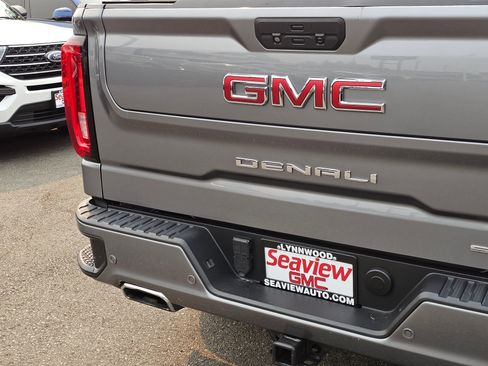 Used 2020 GMC Sierra 1500 Denali w/ Denali Ultimate Package image 14