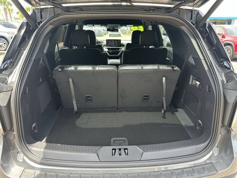 Used 2026 Ford Explorer ST-Line w/ ST-Line Street Pack RWD image 24
