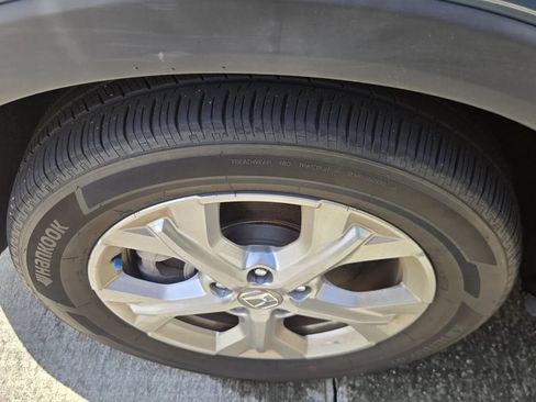 Used 2024 Honda HR-V LX image 5