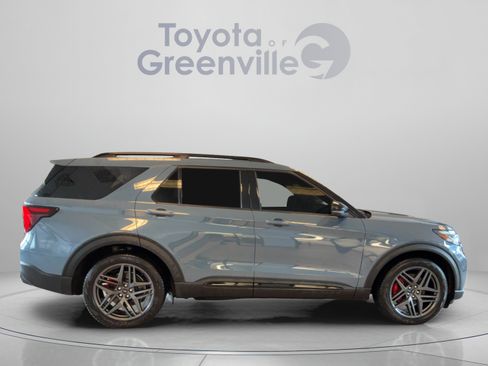 Used 2025 Ford Explorer ST AWD/4WD image 7