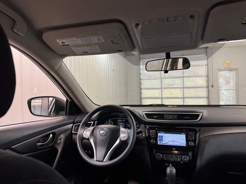 Used 2014 Nissan Rogue SV w/ SV Premium Package AWD/4WD image 20