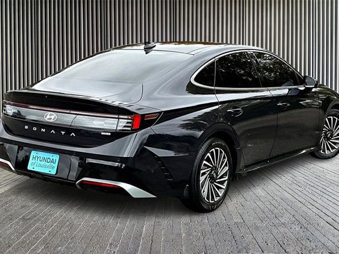 Used 2024 Hyundai Sonata Limited image 12