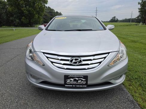 Used 2013 Hyundai Sonata Limited w/ Premium Pkg FWD image 3