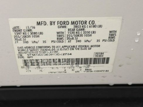 Used 2017 Ford Explorer XLT w/ Equipment Group 202A AWD/4WD image 40