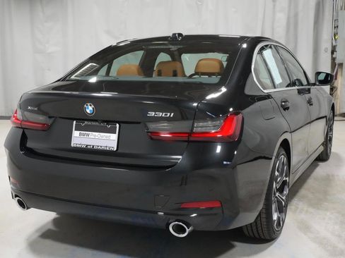 Used 2025 BMW 330i xDrive Sedan w/ Premium Package image 17