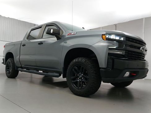 Used 2021 Chevrolet Silverado 1500 LT Trail Boss w/ Convenience Package II AWD/4WD image 9