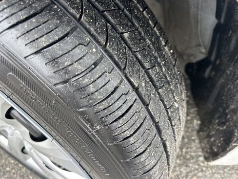 Used 2023 Toyota Corolla LE image 28