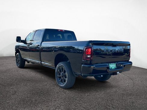 New 2026 RAM 2500 Big Horn AWD/4WD image 3