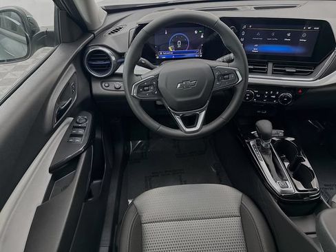 New 2026 Chevrolet Trax LT w/ Driver Confidence Package FWD image 23