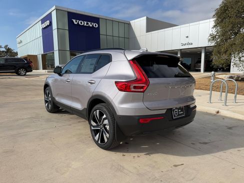 New 2026 Volvo XC40 B5 Plus w/ Protection Package Premier image 4
