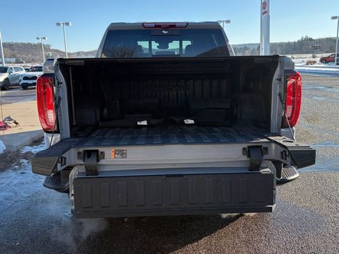 Used 2024 GMC Sierra 1500 AT4X image 7