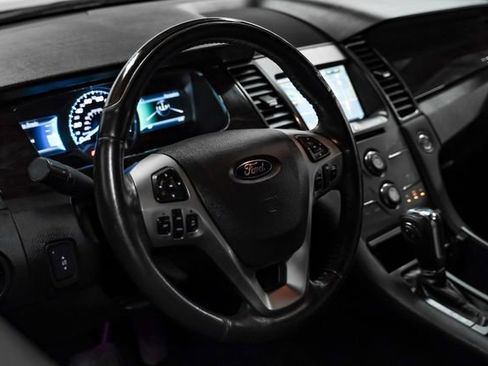 Used 2015 Ford Taurus Limited FWD image 12