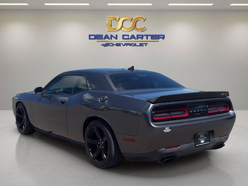 Used 2017 Dodge Challenger SRT Hellcat RWD image 3