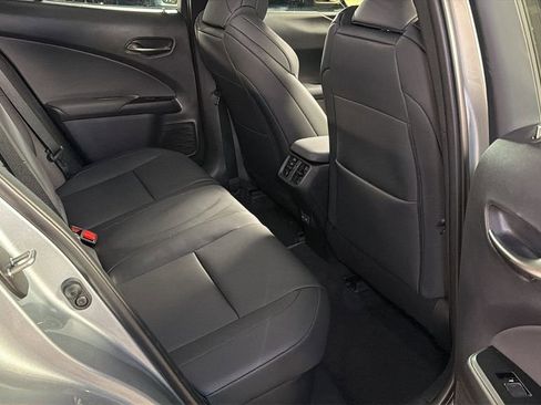 Used 2024 Lexus UX 250h F Sport image 13