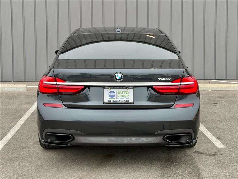 Used 2016 BMW 740i RWD image 7
