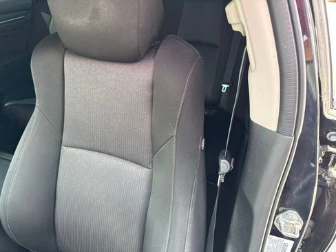Used 2018 Honda Accord LX image 10