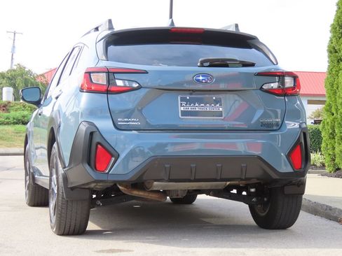 Used 2024 Subaru Crosstrek 2.0i Premium AWD/4WD image 11