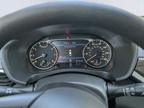 Used 2024 Nissan Altima 2.5 SV FWD image 29