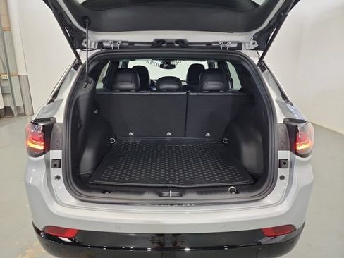 New 2025 Jeep Compass Limited w/ Elite Group AWD/4WD image 25