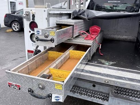 Used 2017 Ford F250 XL w/ Power Equipment Group RWD image 32