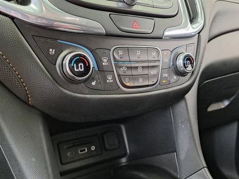 Used 2019 Chevrolet Equinox Premier FWD image 16