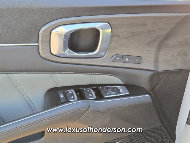 Used 2024 Kia Sorento SX Prestige w/ Sage Leather Package AWD/4WD image 21