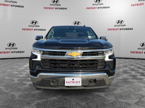 Used 2025 Chevrolet Silverado 1500 LT AWD/4WD image 8