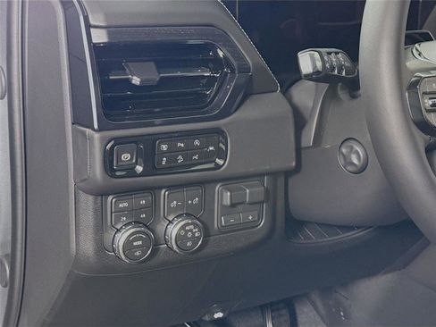 New 2026 GMC Yukon AT4 Ultimate image 5