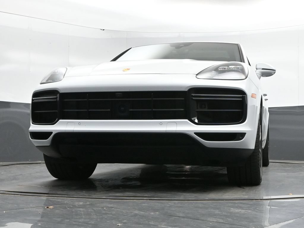 Used 2023 Porsche Cayenne Turbo AWD/4WD image 45