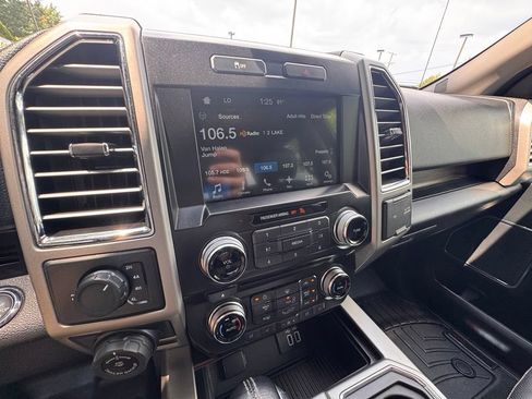 Used 2016 Ford F150 Lariat w/ Equipment Group 501A Mid AWD/4WD image 10