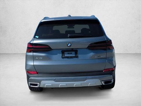 New 2026 BMW X5 sDrive40i w/ Premium Package RWD image 8