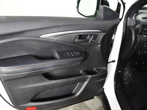 Certified 2022 Honda Passport TrailSport image 38