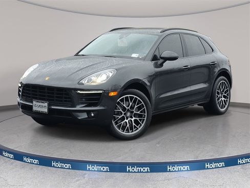Used 2018 Porsche Macan Base image 1