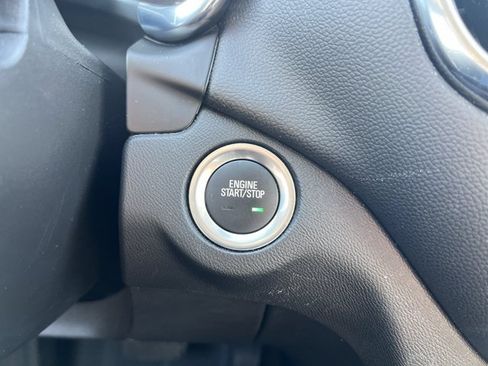 Used 2024 Chevrolet Equinox LT w/ LPO, Floor Liner Package FWD image 17