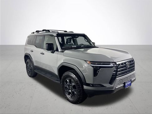 Used 2025 Lexus GX 550 550 Overtrail image 4