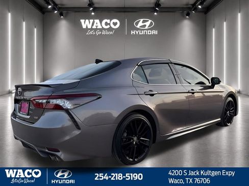 Used 2021 Toyota Camry XSE FWD image 15