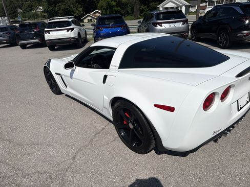 Used 2011 Chevrolet Corvette Grand Sport w/ Preferred Equipment Group RWD image 5