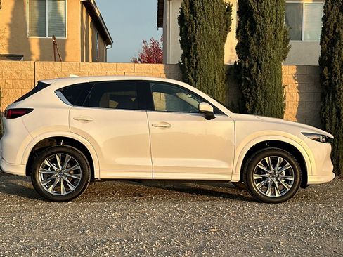 New 2025 MAZDA CX-5 AWD 2.5 S w/ Premium Plus Pkg image 3
