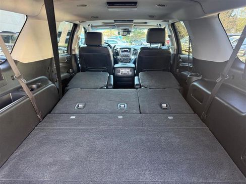 Used 2019 Chevrolet Suburban LT image 61