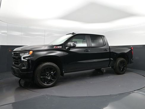 New 2026 Chevrolet Silverado 1500 RST w/ Z71 Off-Road Package AWD/4WD image 3