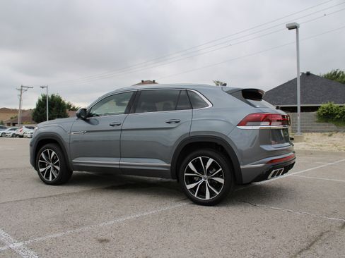 New 2025 Volkswagen Atlas Cross Sport SEL Premium R-Line image 5