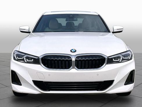 Used 2025 BMW 330i Sedan RWD image 4